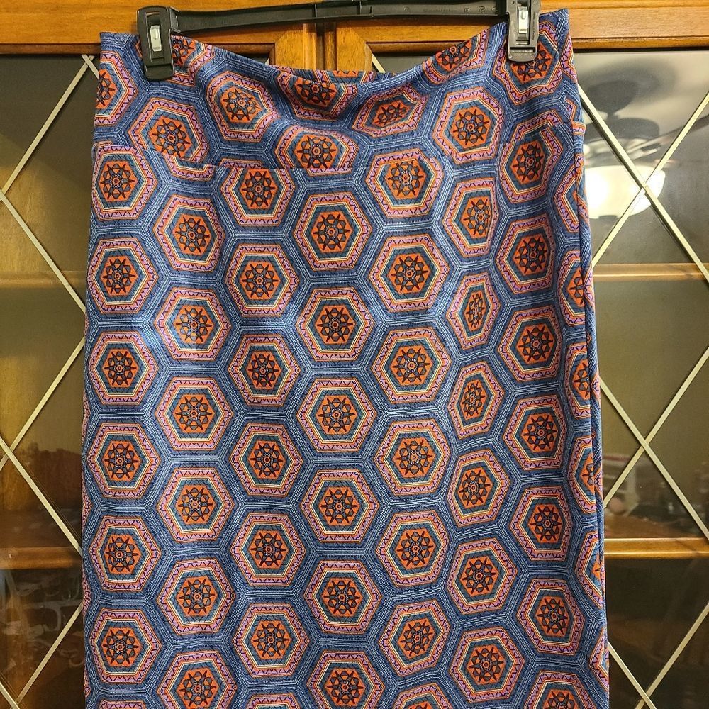 Lularoe Cassie skirt - NWOT - size 2XL - blue and orange print